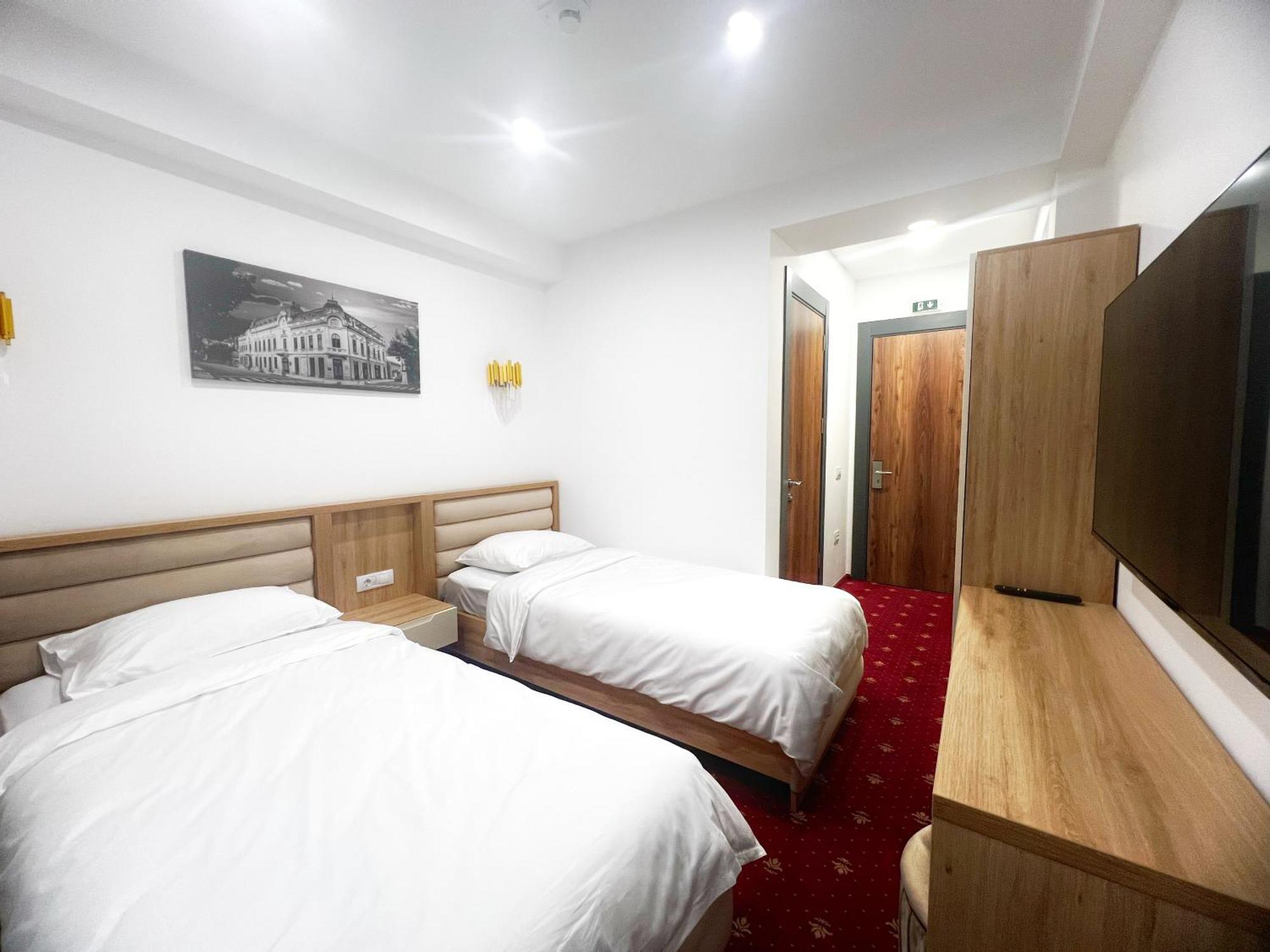 Mimi Hotel Corabia Екстер'єр фото